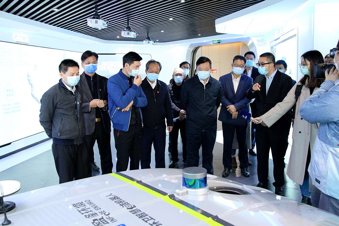 拉萨市市长朱伟率队视察领导9001cc金沙以诚为本环境复工抗疫工作，多款环卫消毒设备助力全国抗疫获赞！
